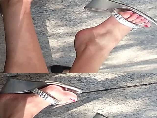 My friend shows my how to tease guys with her flapping foot
