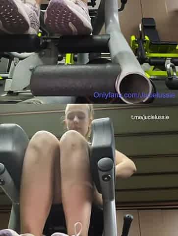 Squirting and Masturbating at the Gym