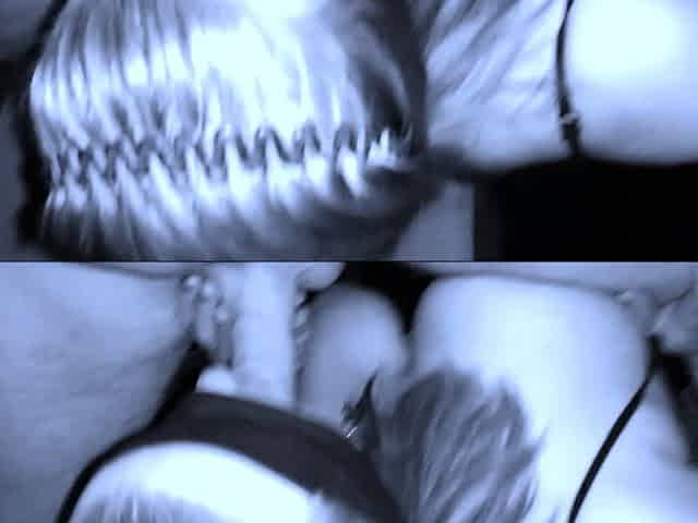 Incredibly Sexy Amateur MILF Blowjob