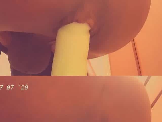 Transgirl rides vibrator