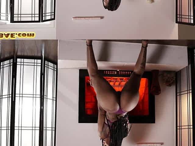 Boobylicious Ebony babe shakes big bum while riding c