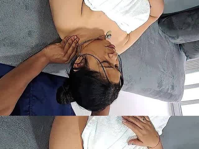 Relaxing massage for a gorgeous and sexy aged woman