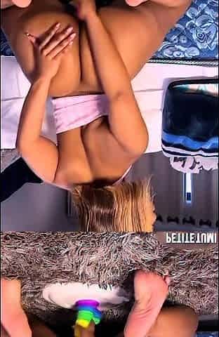 Sexy hottie Anetta Keys enjoys a solo toy masturbation