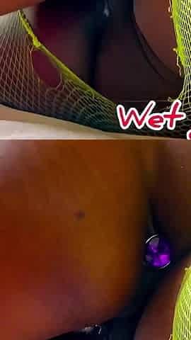 Lesbian Pussy Eaten Newbie Lesbian Love and Enjoys Scissoring