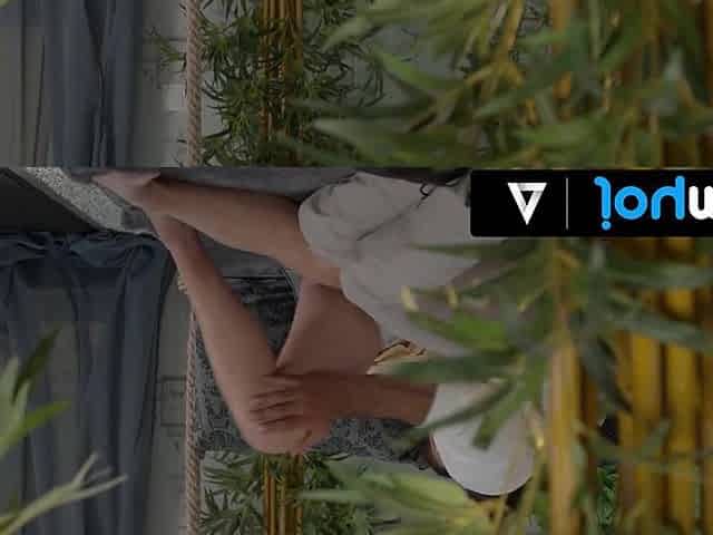 JOYMII - Erotic Sex Between Cute Hottie Sara Bell And Her Guy