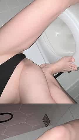 69-year-old Man Asked Me to Film Me Peeing. I Agreed. but He Turned Out to Be Rich
