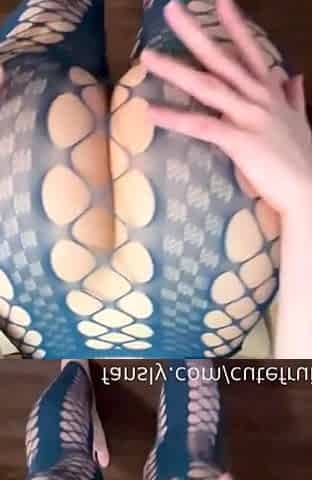 Piss fetish WAM gal solo toys