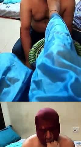 Amateur Foot Fetish Girlfriend Sucks and gives a Footjob