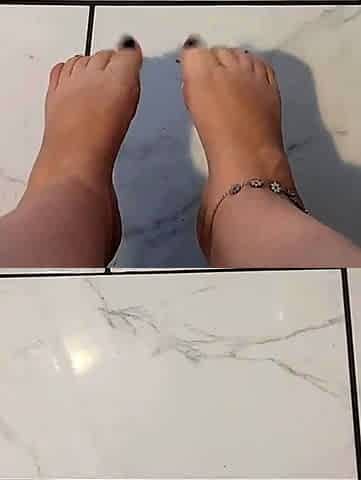 Amateur Foot Fetish Girlfriend Sucks and gives a Footjob