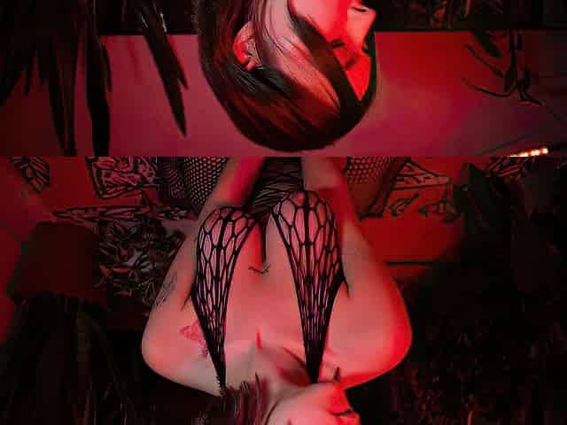 MURMURIEL Screws LARGE SEXTOY In Her Constricted Snatch And BUTT