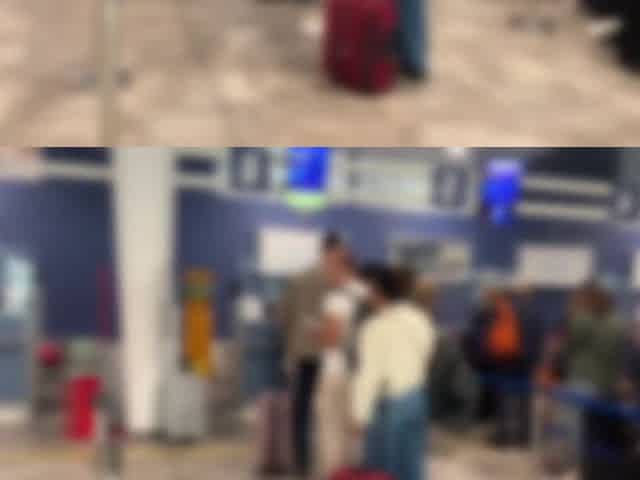 Avid Risky Tugjob until Cum in Public Airplane