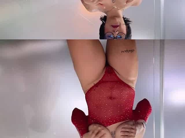 large butt mother i'd like to fuck enjoys deepthroat dreams