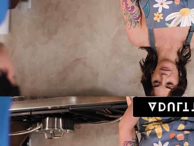 Inked Stepmother Gets Her Pussy Pounded in The Kitchen