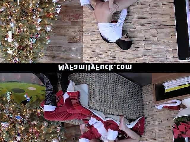 Stepdad Santa Giving Her the Torture That babe Had Been Asking For - Myfamilyfuck