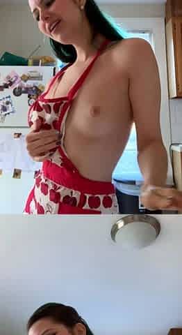 Petite small tit babe with perfect pussy masturbates
