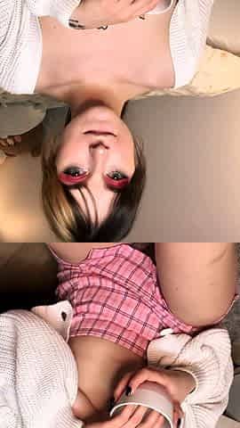 Big boob brunette masturbates on webcam