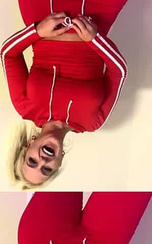 Blonde emo amateur solo masturbation