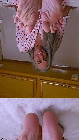 Gorgeous Mature Blonde Solo Masturbation