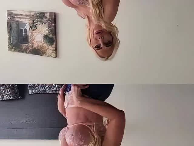 Tori Cummings - Bimbo Playmate MILF Tori Gets Hard Fucked