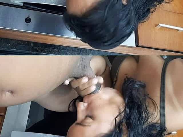 My Stepmother Is Horny and Looks for Me to Fuck Her Doggy Style.