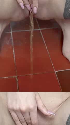Pissing and Masturbating in the Shower