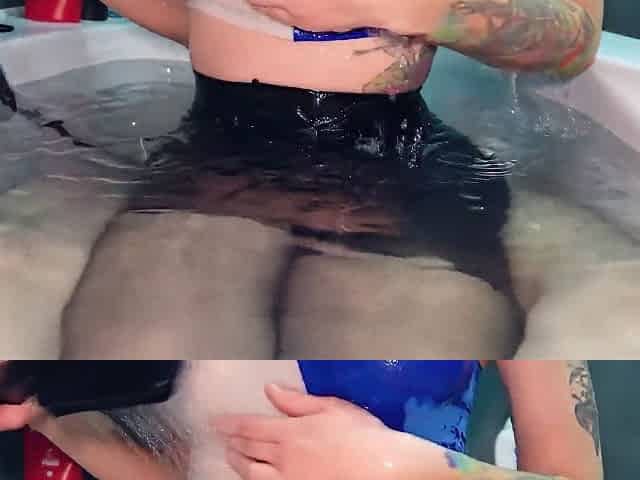 Cute Busty Stepsister Sucks Stepbro In The Tub