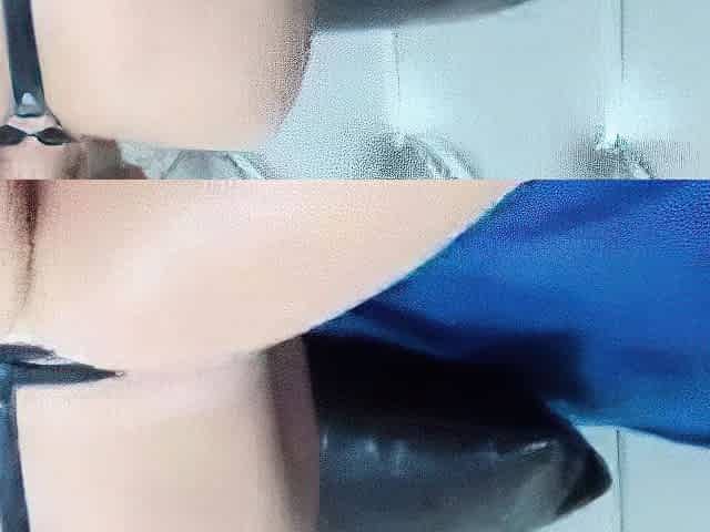 Blonde Teases with Jiggly Ass on Webcam