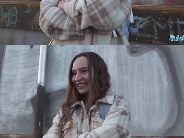 This girl's appearance is perfect for a money-grabbing hoe