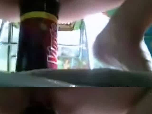 Girl's Solo Cam Show With A Bottle As A Dildo