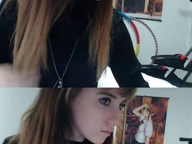 Brunette Solo Webcam Masturbation