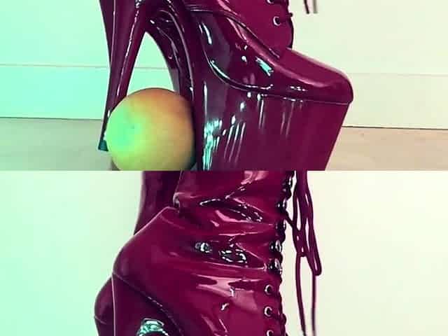 Close up foot fetish on cam