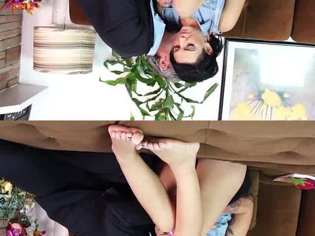 Watch her get on the bed and take her papa's dong untill that guy's willing to pull without her...