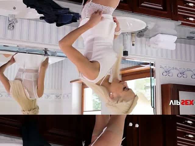 Curvy Brunette hair Bent Over the Counter... Golden-haired Buries Her Tongue in Her Cunt