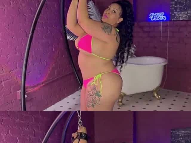 Thicc Lalin girl Squirts in Sex Club