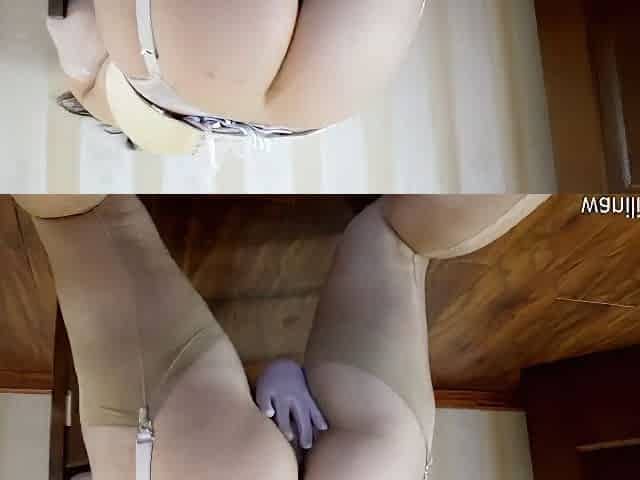 Corset Fingering Addict