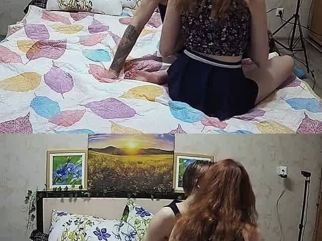 Cute amateur webcam teen girl toying pussy on webcam