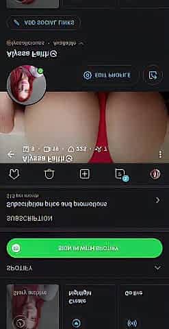 Playing with my teen cunt????????