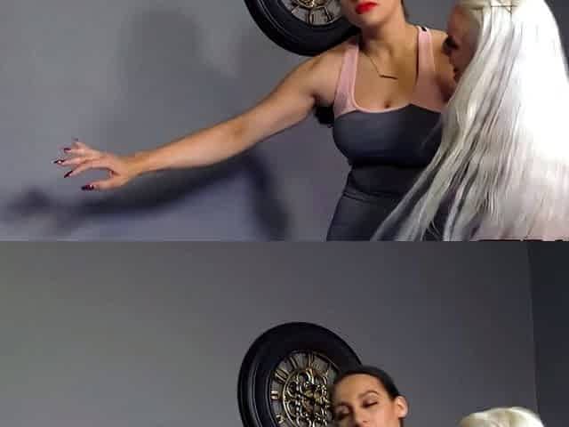 Lesbian foot fetish action