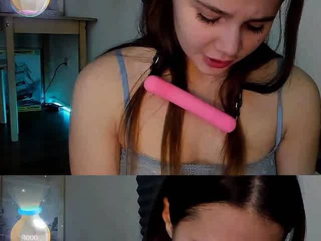 Petite small tit babe with perfect pussy masturbates