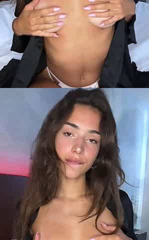 Girlylana Gets Her Pussy Wet By Herself