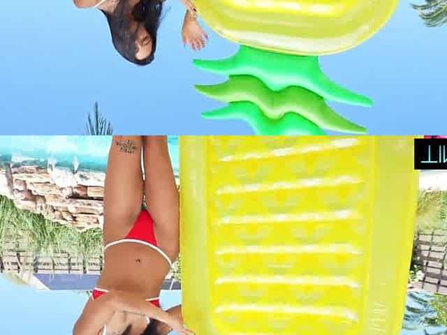 Summer Bitch Loses Her Mind Riding Chubby 10 Incher
