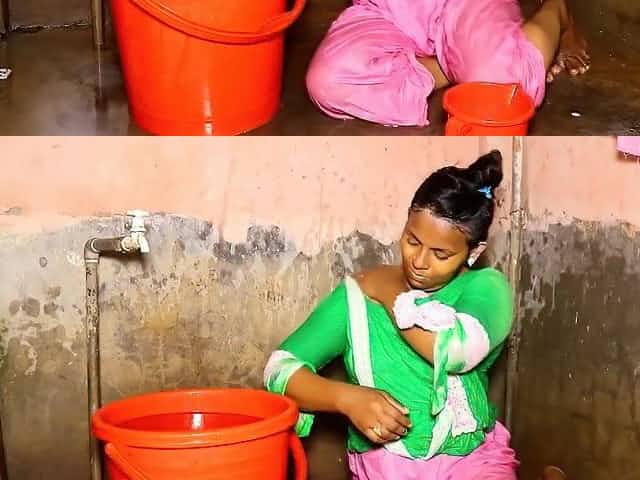 Desi Aunty takes a bath