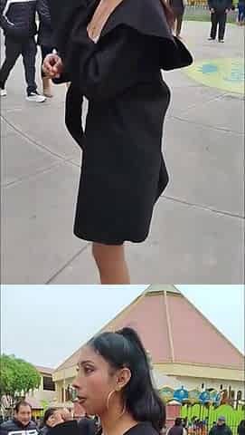 Rossy black changes from elegant costume to wench clothing ( complete in Red)