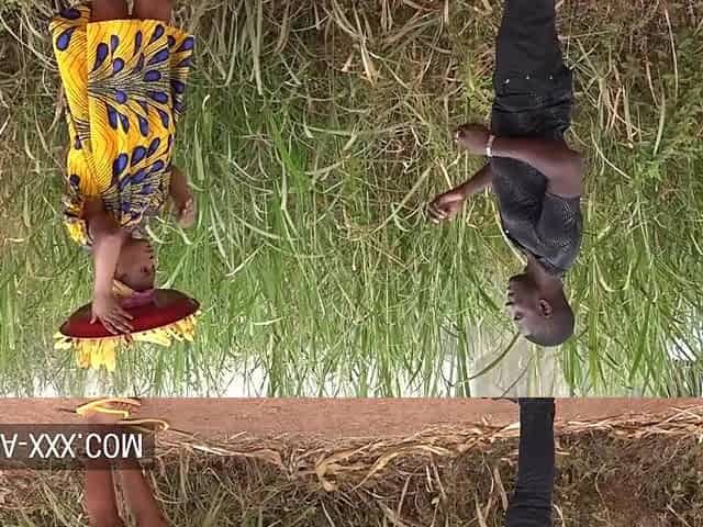 Ebony banana seller hotty tempted for a hawt bang