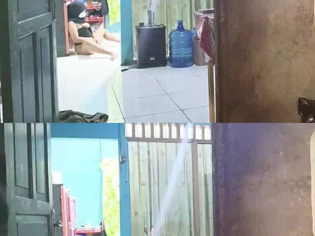 Caught by a food delivery motorcycle taxi during the time that I was masturbating