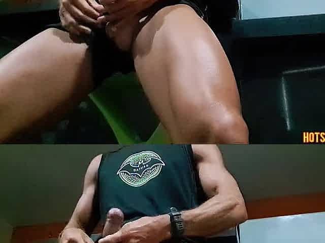 Hot chap masturbating his large rod in a public bar - Risky but so nice
