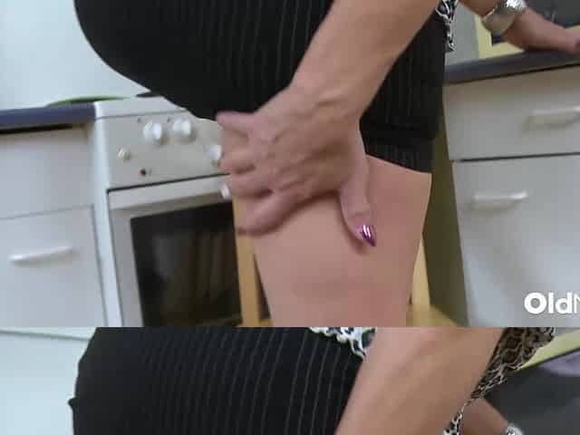 Horny Beautiful Mature Wet Hairy Pussy Striptease