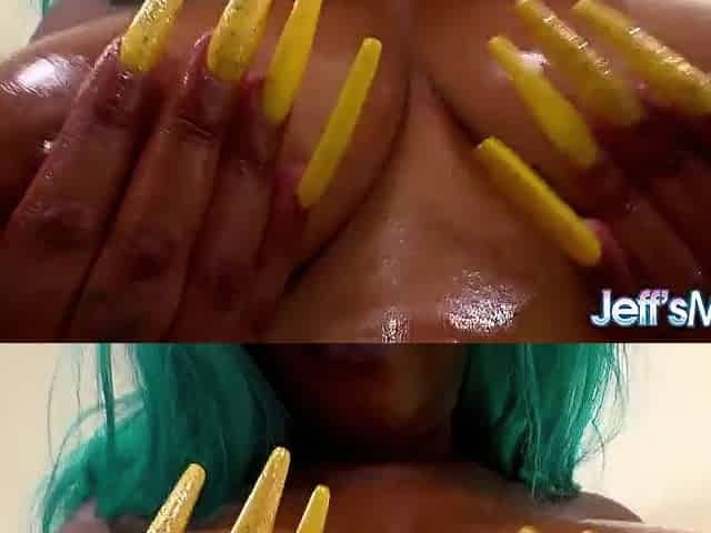 Curvy Black Anna Sky Oils Herself Up and Begins Masturbating