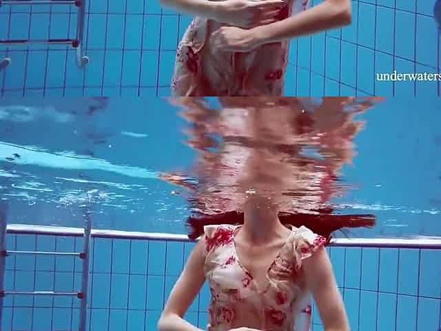 Martina Naked Beauty Underwater