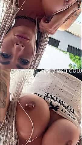 Would love to be smacked on that butt